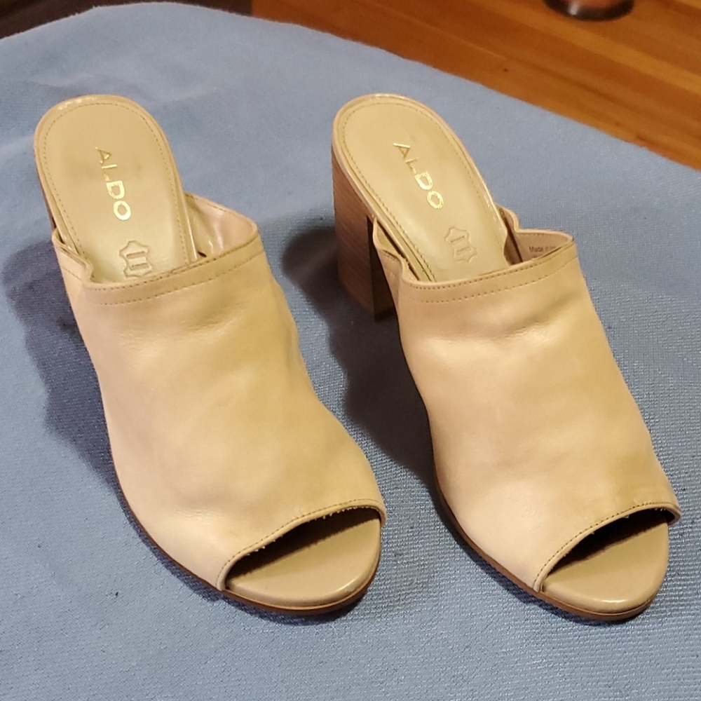 ALDO DORTHY MULES